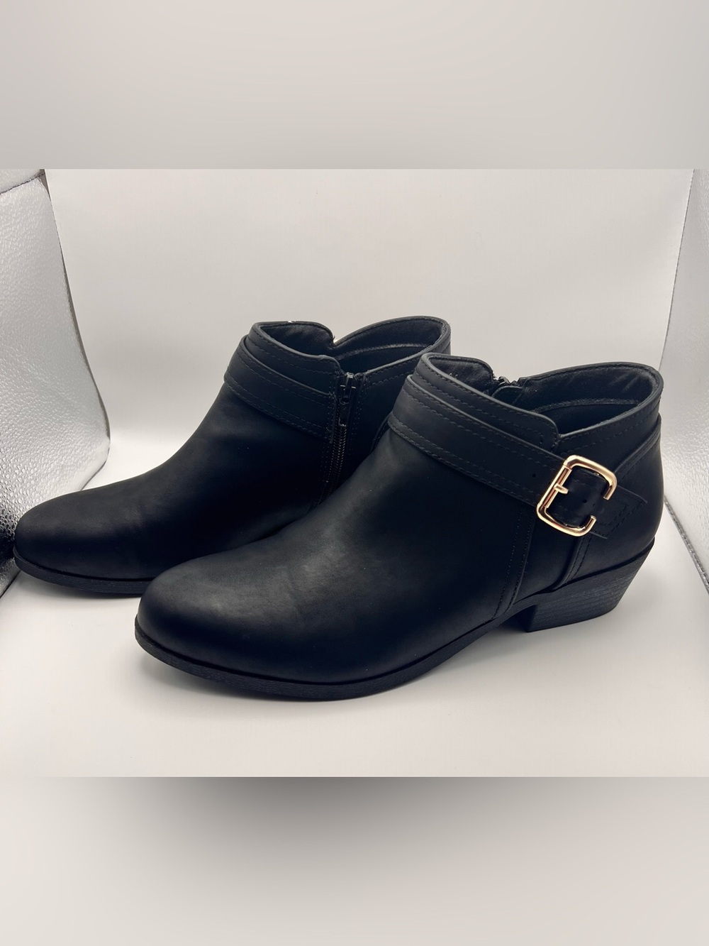 Athlefit Black Ankle Boots Chunky Low Heel Gold Buckle Size 9.5